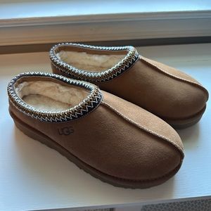 BRAND NEW Ugg Tasman Womens Slipper size 9